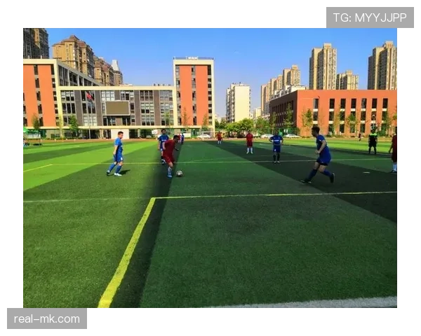 球整体过线才算进球？规则如何界定“完全越过”门线