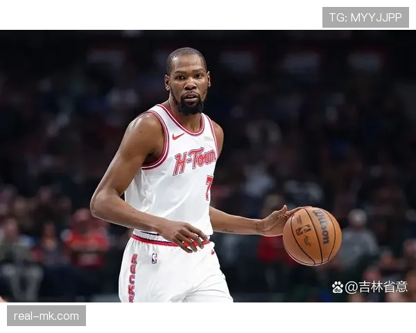 杜兰特无球效率提升，拉开空间能力改变太阳进攻结构